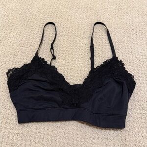 Abercrombie & Fitch Black Lace-Trim Wireless Bralette